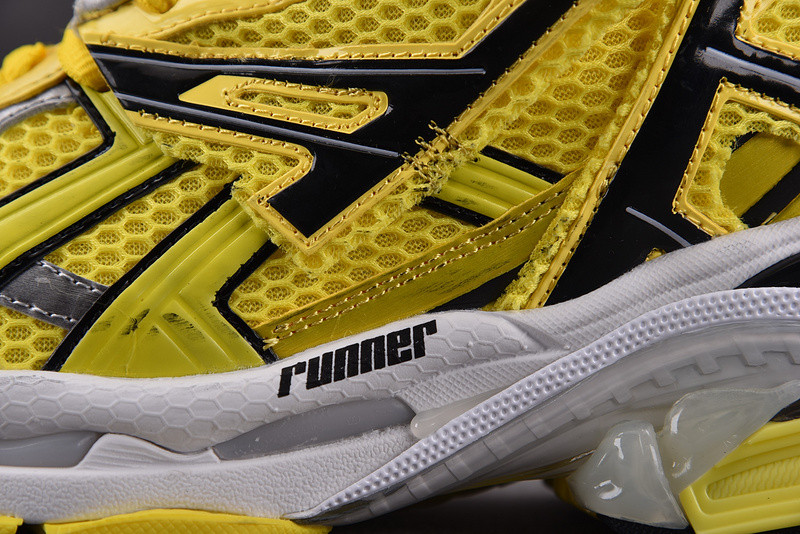 Ba*len*cia*ga runner 67403 w2rd3 0510