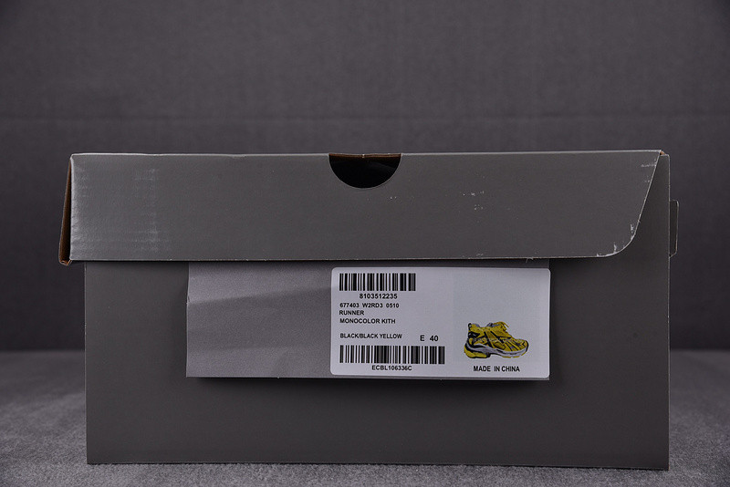 Ba*len*cia*ga runner 67403 w2rd3 0510