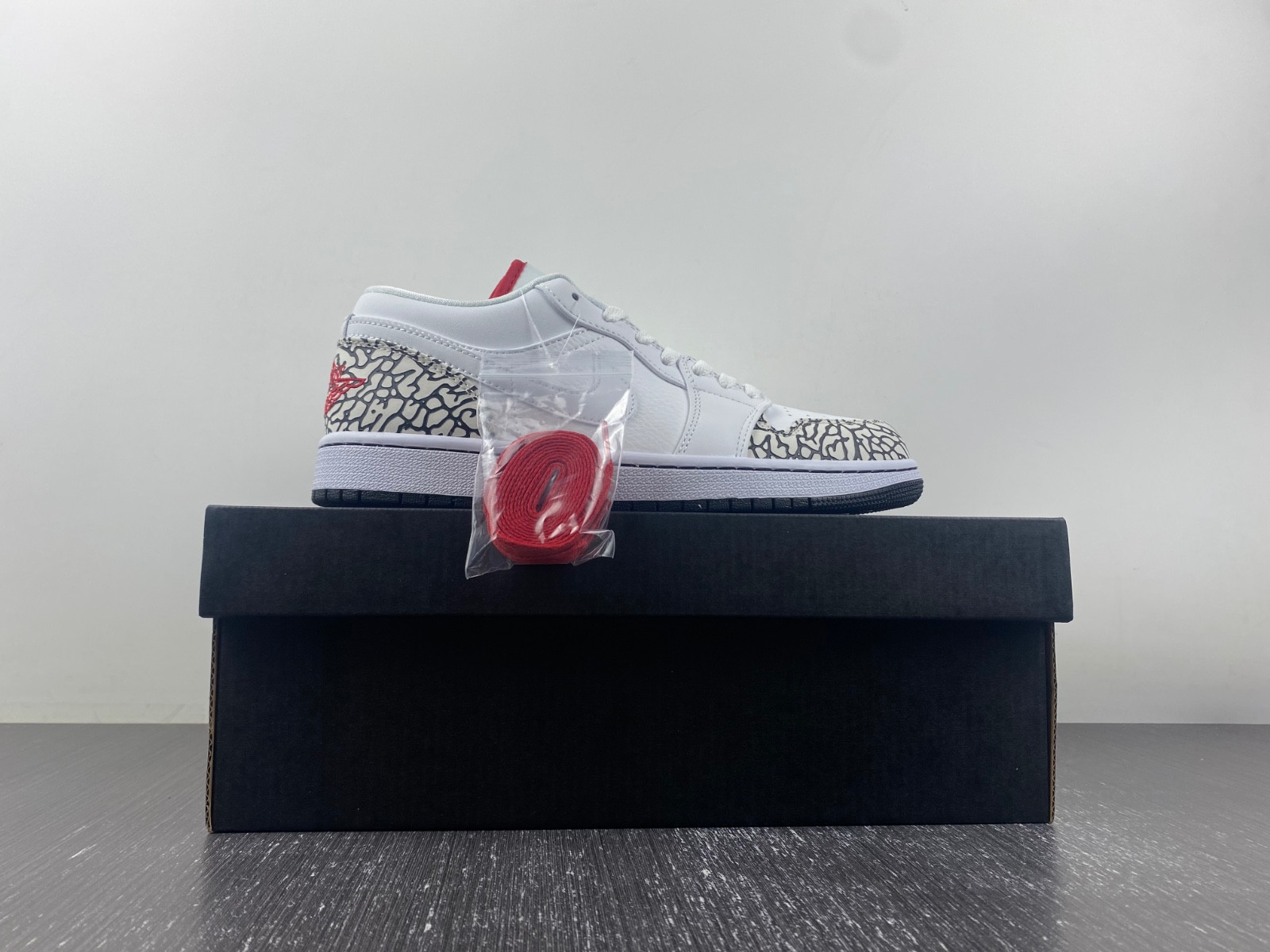 Jordan 1 Phat Low Cement Grey 338145-162