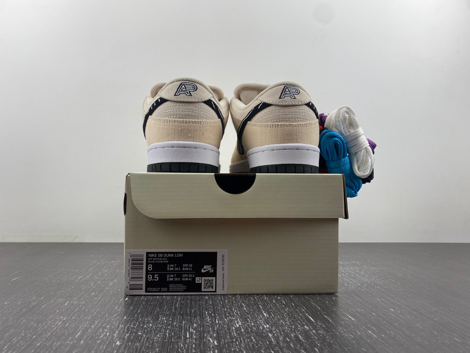 Albino & Preto X Nike SB Dunk Low FD2627-200