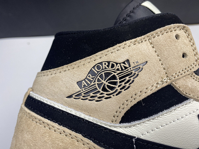 Air Jordan 1 Mid SE “Game Royal” BQ6472 -800