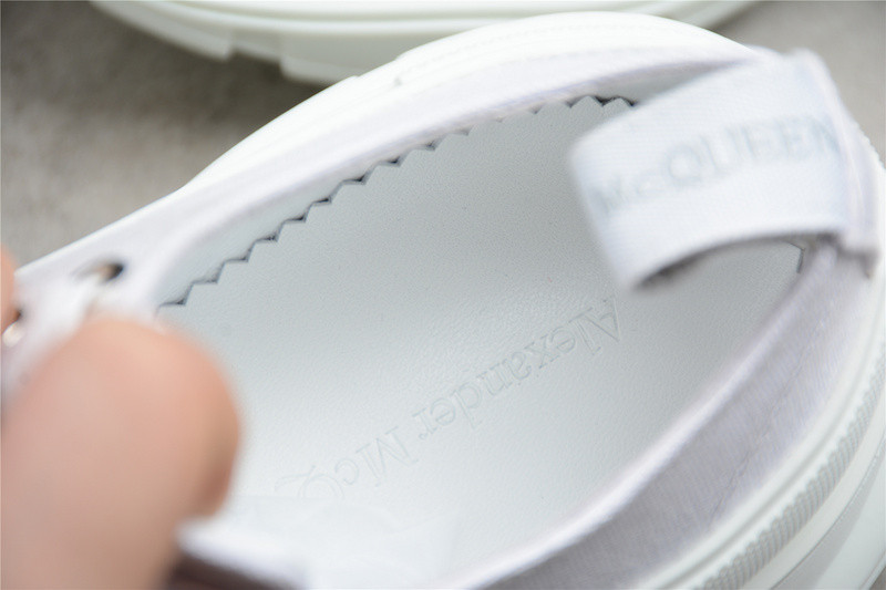 ALEXANDER MCQUEEN SNEAKER