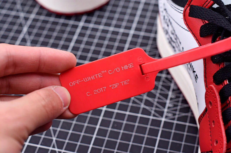 AIR JORDAN 1 RETRO HIGH OW CHICAGO AA3834-101