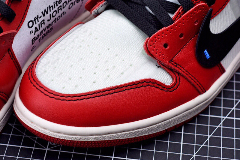 AIR JORDAN 1 RETRO HIGH OW CHICAGO AA3834-101