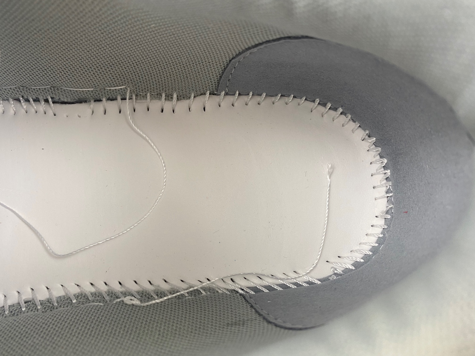 Off-White c/o Virgil Abloh