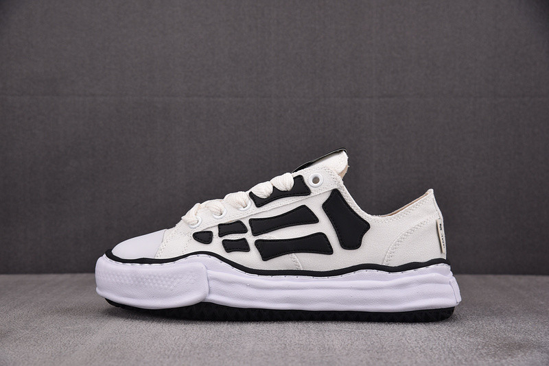 A*iri x MMY Sneakers