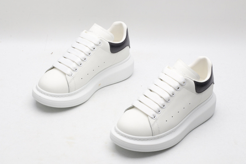 ALEXANDER MCQUEEN SNEAKER