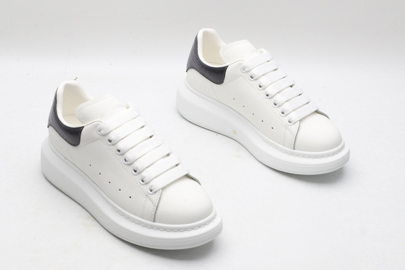 ALEXANDER MCQUEEN SNEAKER