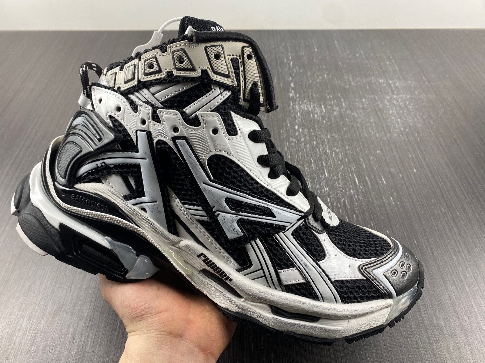 Ba*len*cia*ga runner 695764 w3rh2 9918