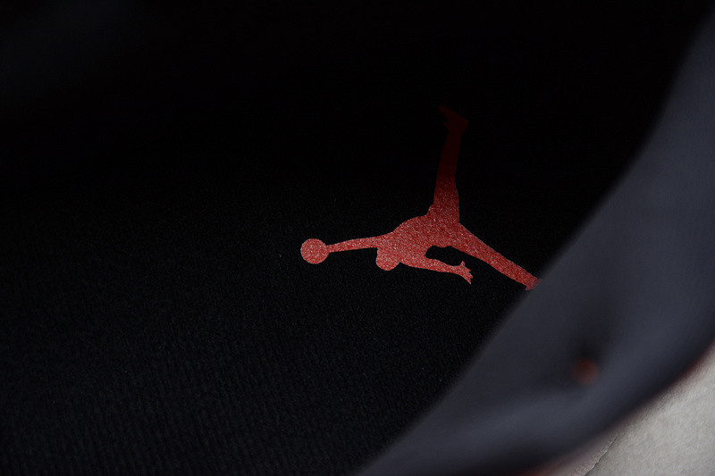 Air Jordan 1 Mid “Turf Orange” DD6834-802