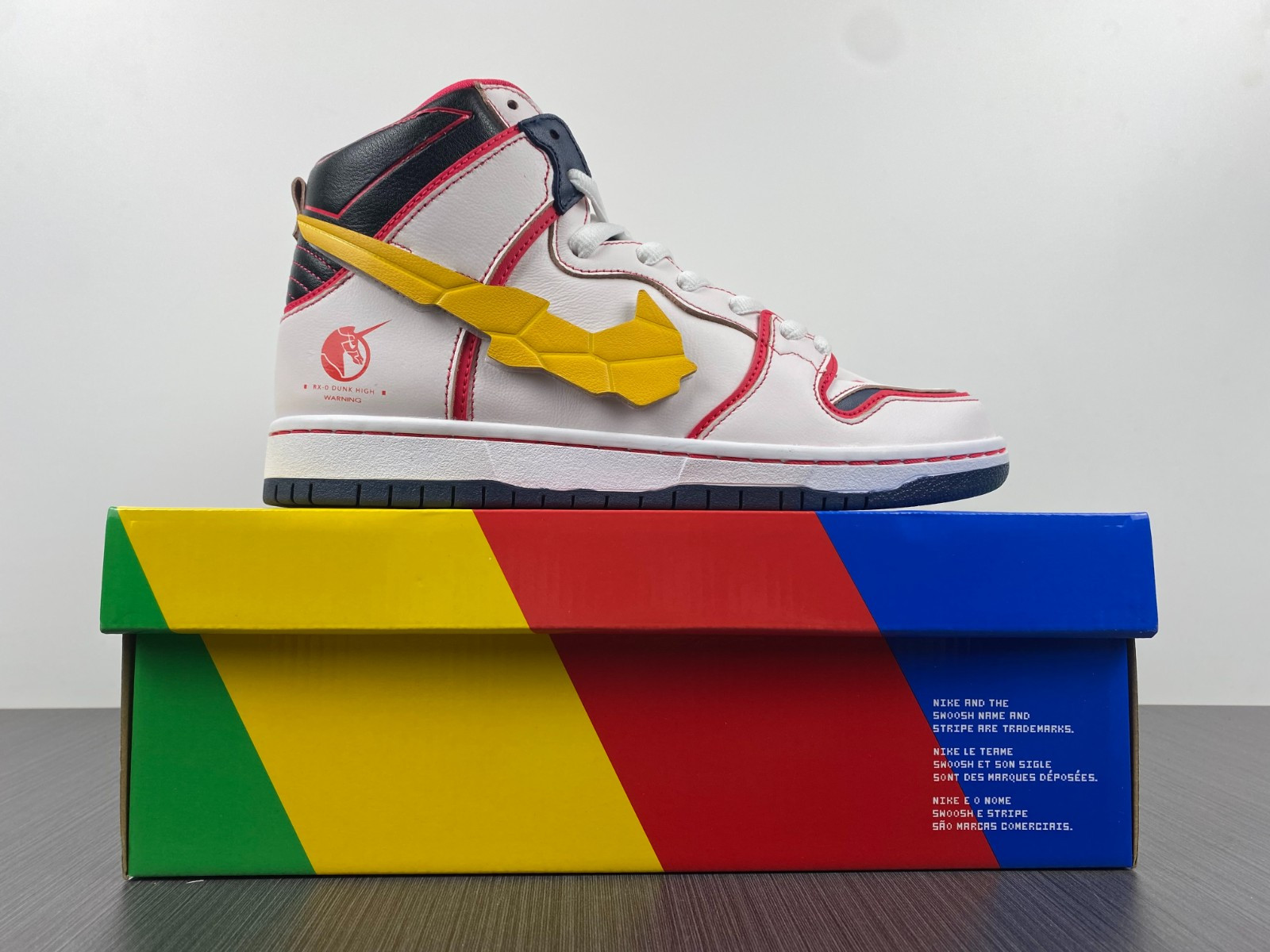 GUNDAM X DUNK HIGH SB ‘PROJECT UNICORN-RX-0’ DH7717-100
