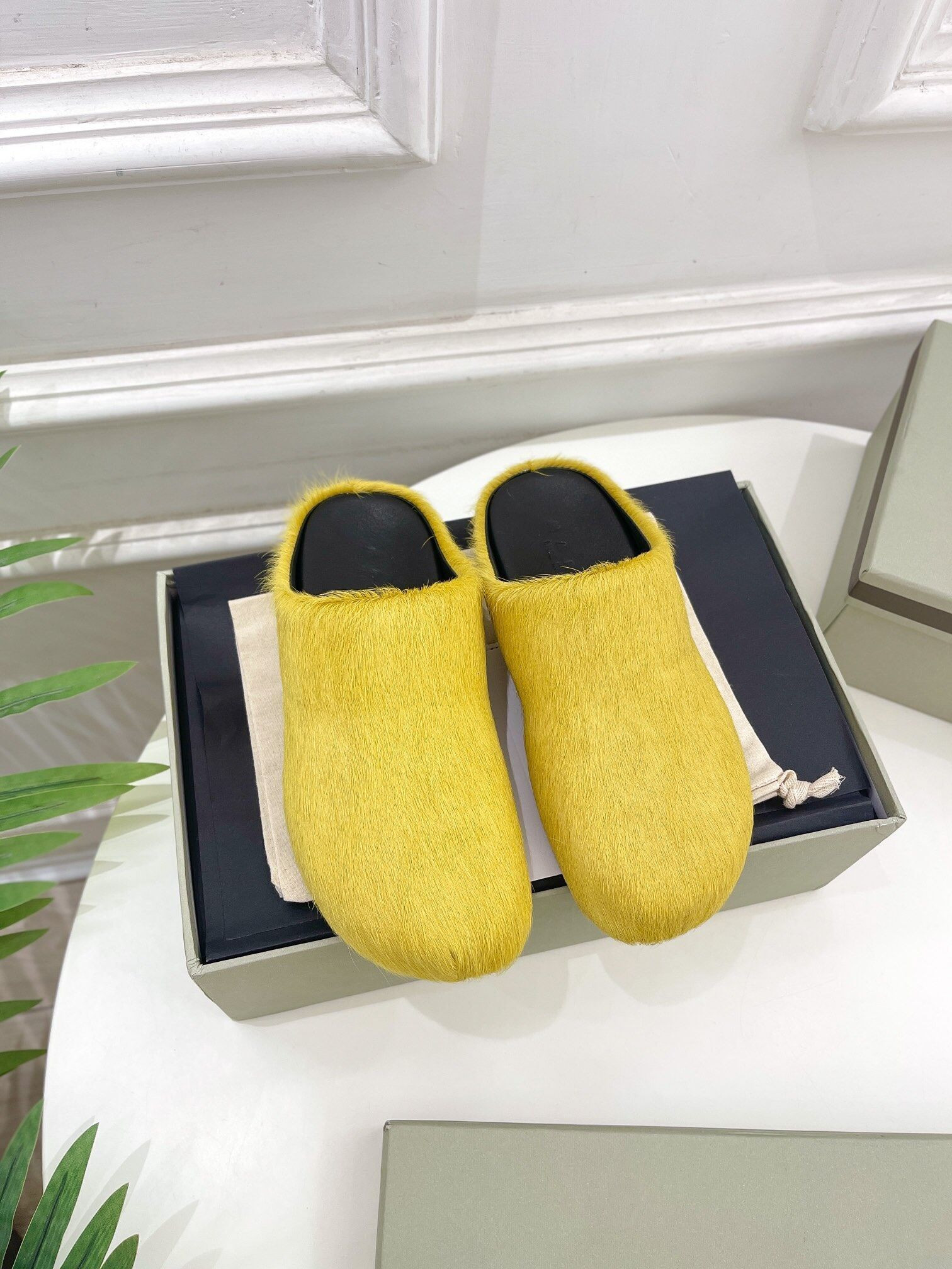 MARNI YELLOW FUSSBETT SABOT LOAFERS