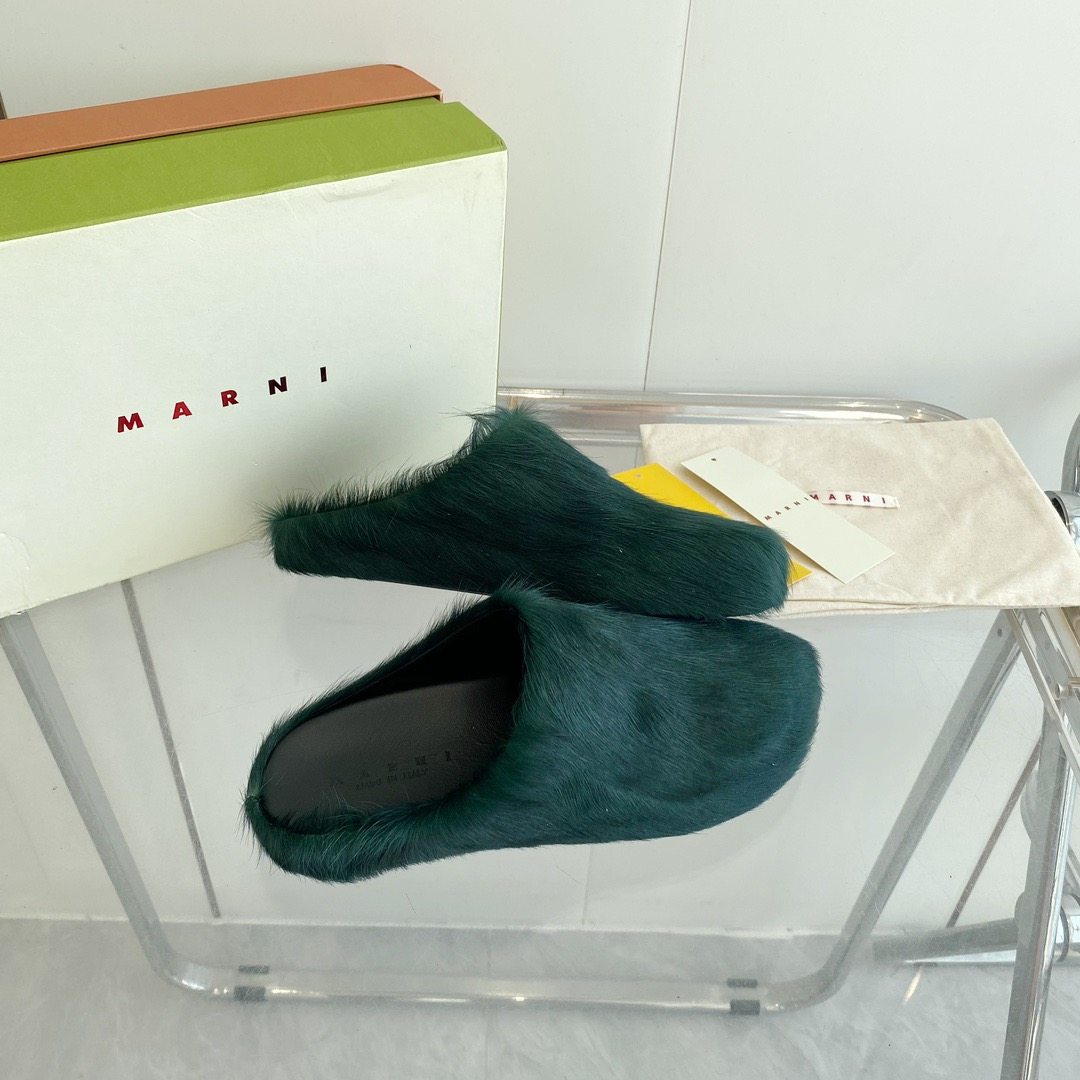 MARNI Green Fussbett Sabot Loafers