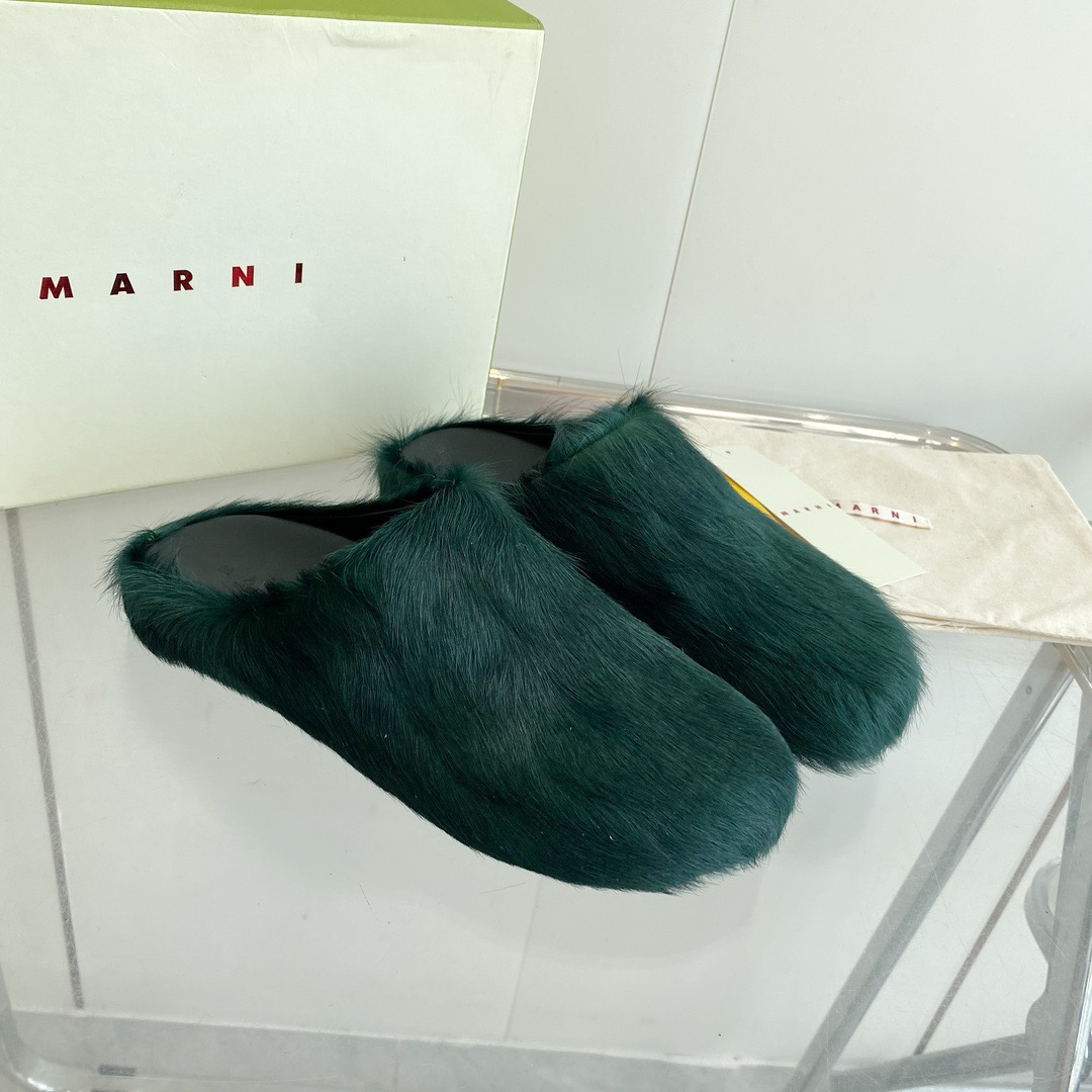MARNI Green Fussbett Sabot Loafers