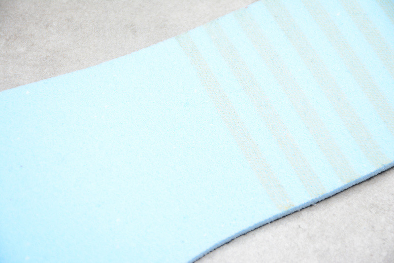 Air Jordan 1 Mid Chicago Black Toe 554724-069