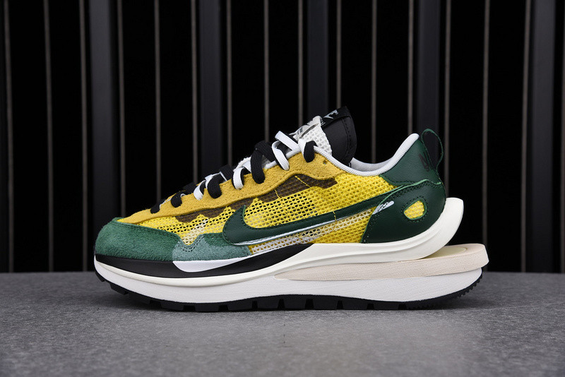 sacai x Nike VaporWaffle “Tour Yellow” CV1363-700