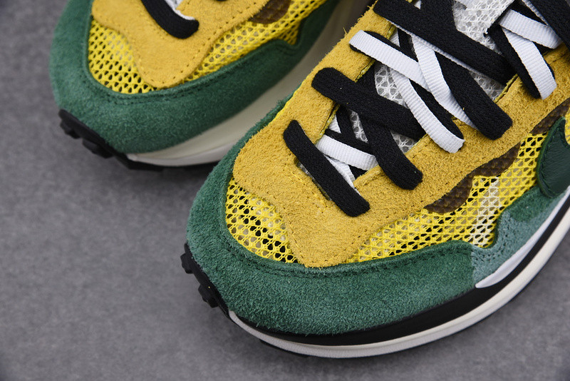 sacai x Nike VaporWaffle “Tour Yellow” CV1363-700