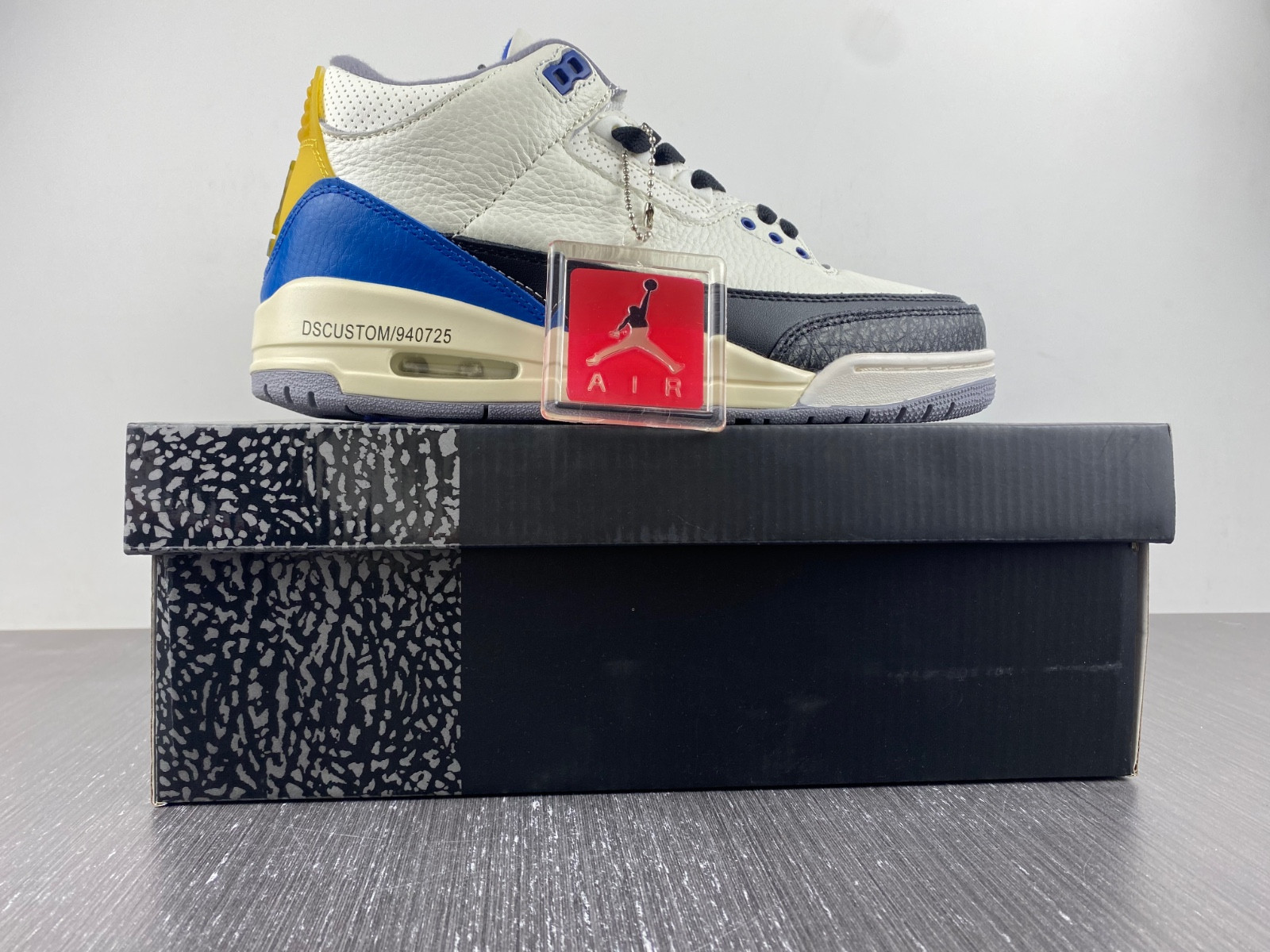 Jordan 3 Retro 398514-145