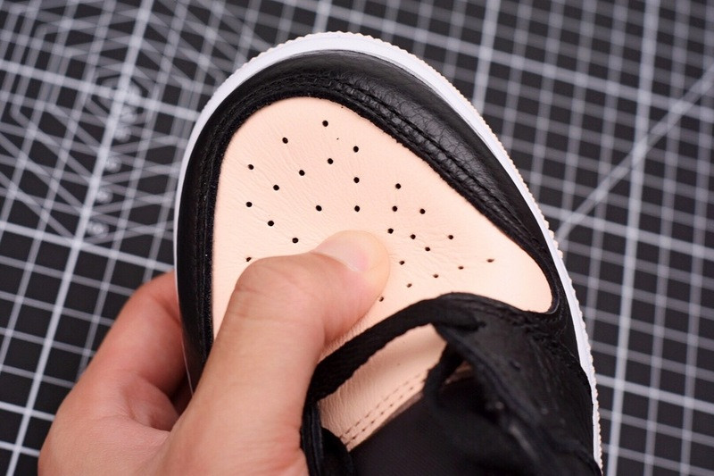 Air Jordan Retro AJ1 High OG “Crimson Tint” 575441-081