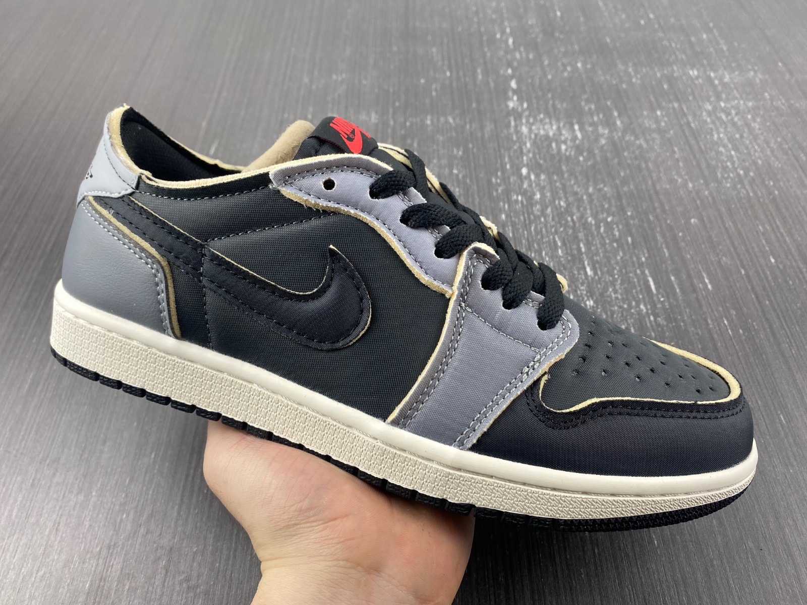 Jordan 1 Low OG EX Black Smoke Grey - DV0982-006