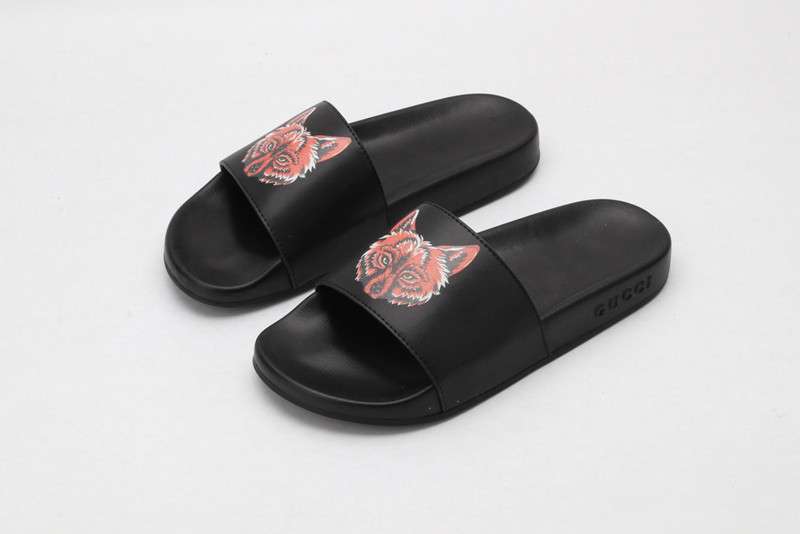 GUC LEATHER SLIDE