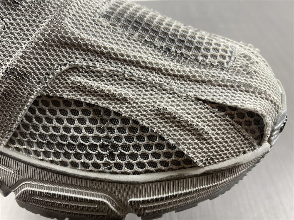 Ba*len*cia*ga phantom sneaker