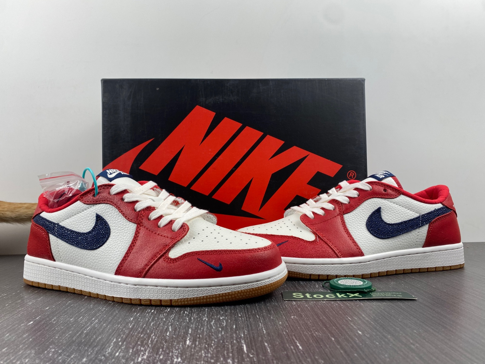 Air Jordan 1 Low DZ0790-100