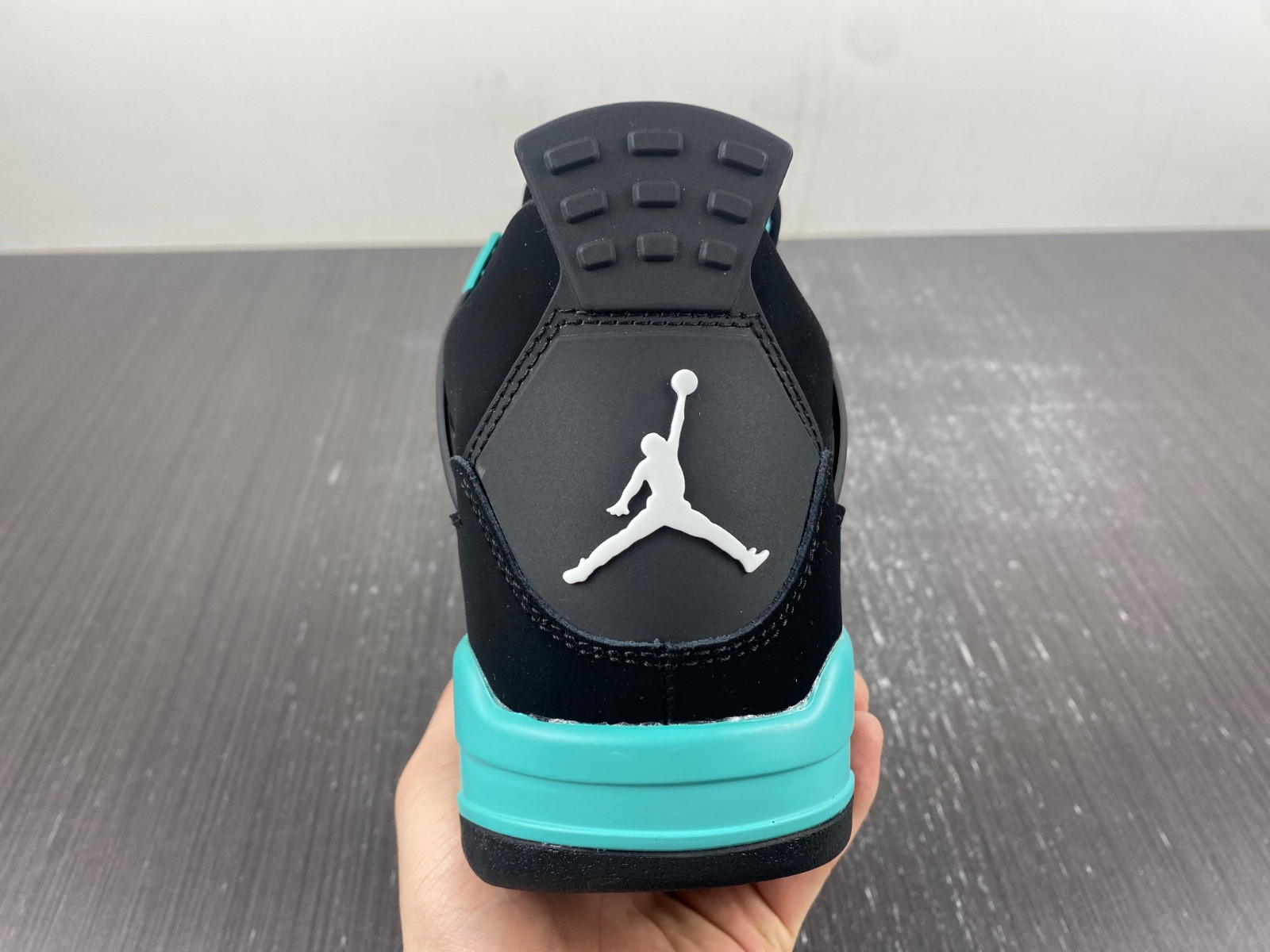 Jordan 4 Retro BQ7669-132