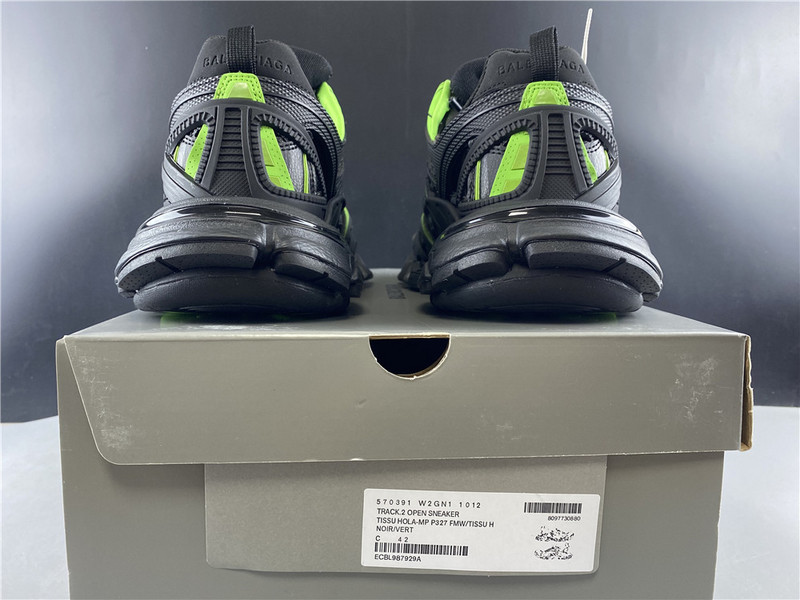 Ba*len*cia*ga tess s. gomma trek low top sneakers (black and green) 570391 w2gn1 1012