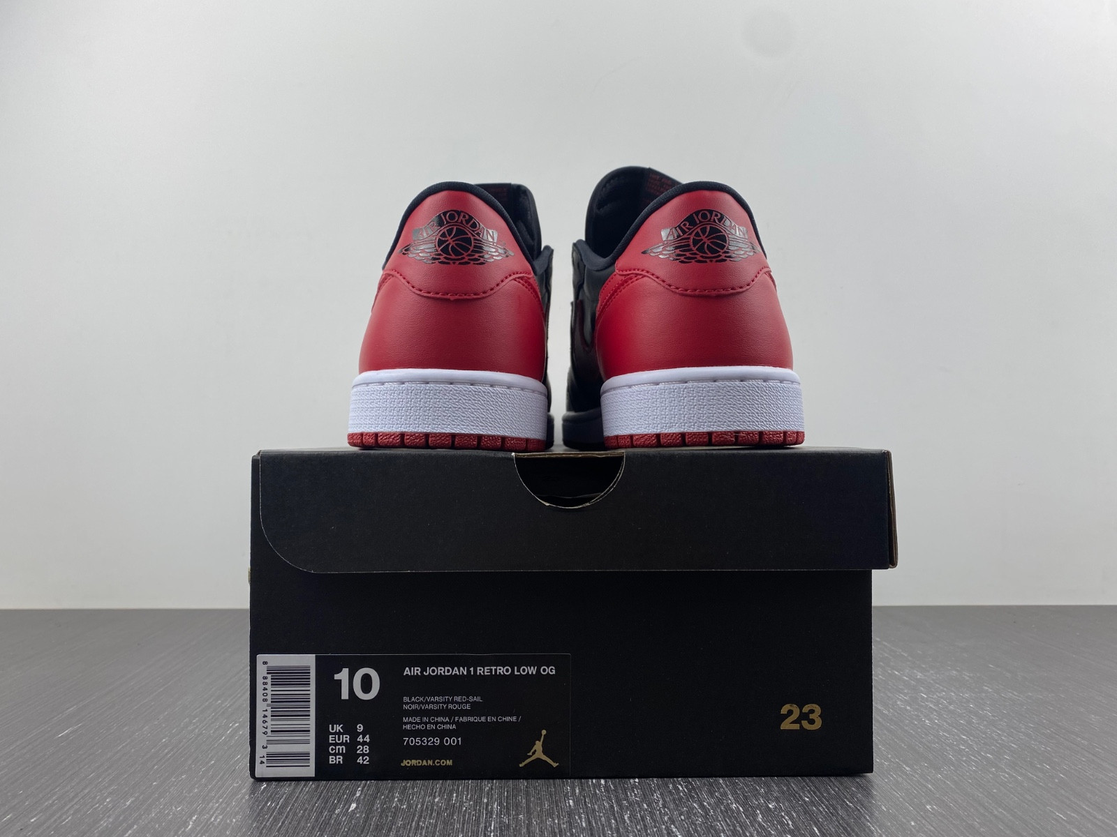 Jordan 1 Retro Low Bred (2015) - 705329-001