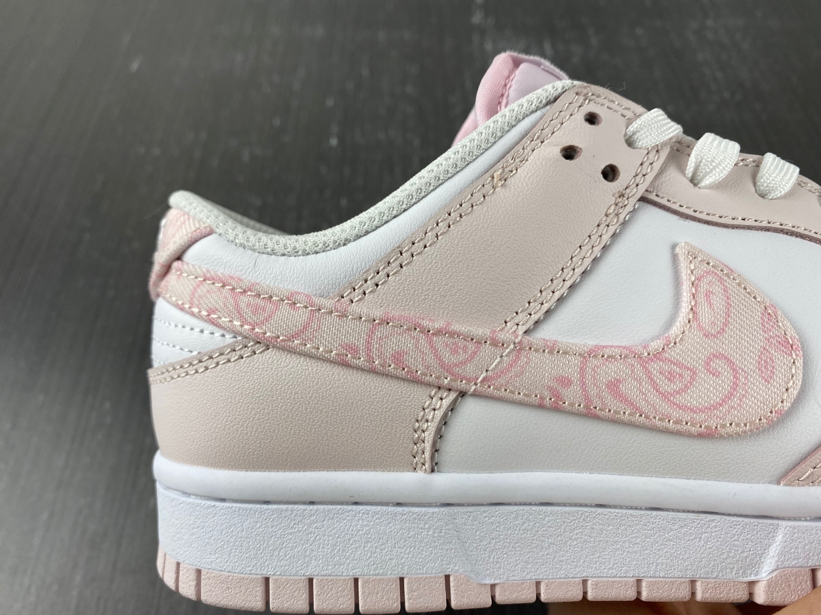 Nike Dunk Low "Pink Paisley" FD1449-100