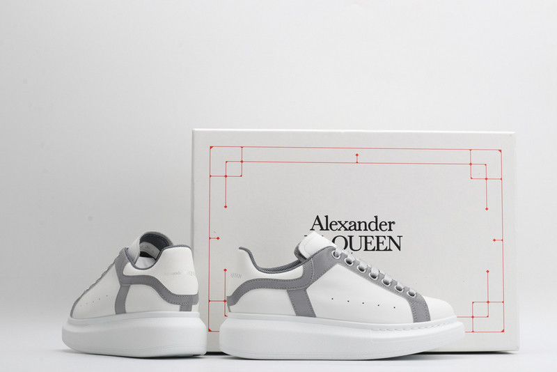 ALEXANDER MCQUEEN SNEAKER
