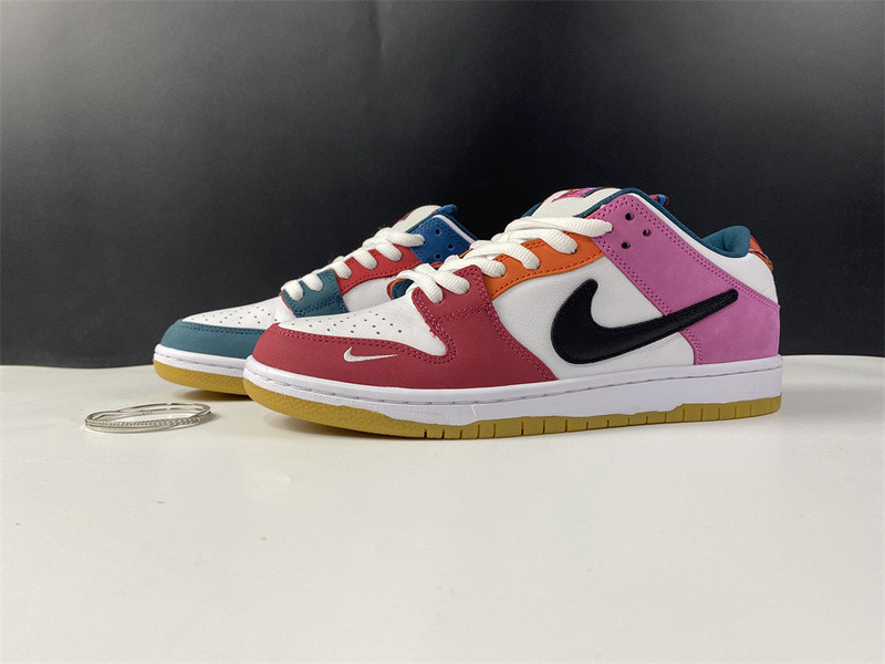 PARRA X NIKE SB DUNK LOW DH7695-100