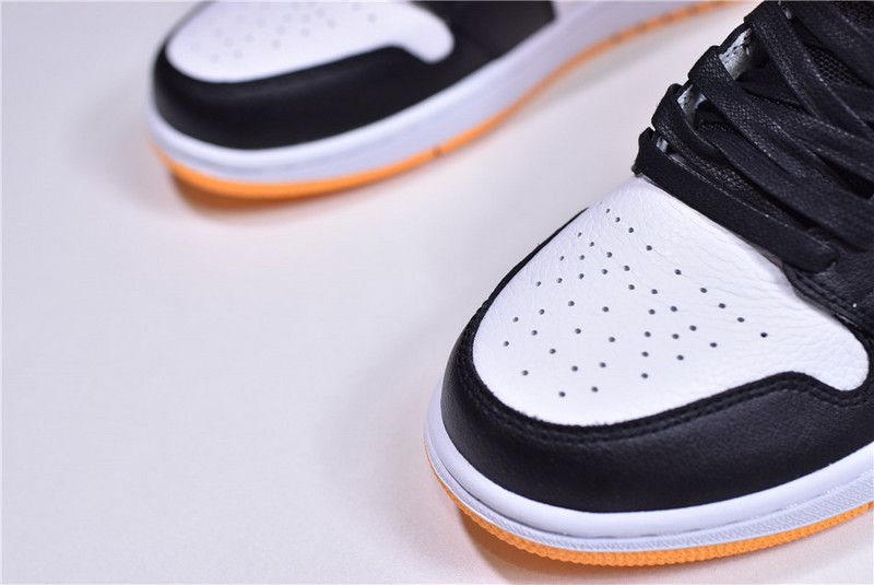 Air Jordan 1 Mid CV5276 107