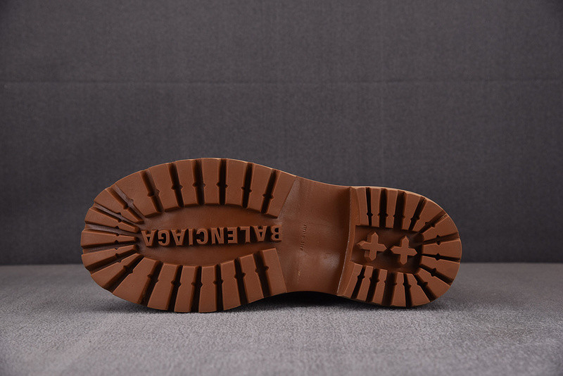 Ba*len*cia*ga strike combat boot