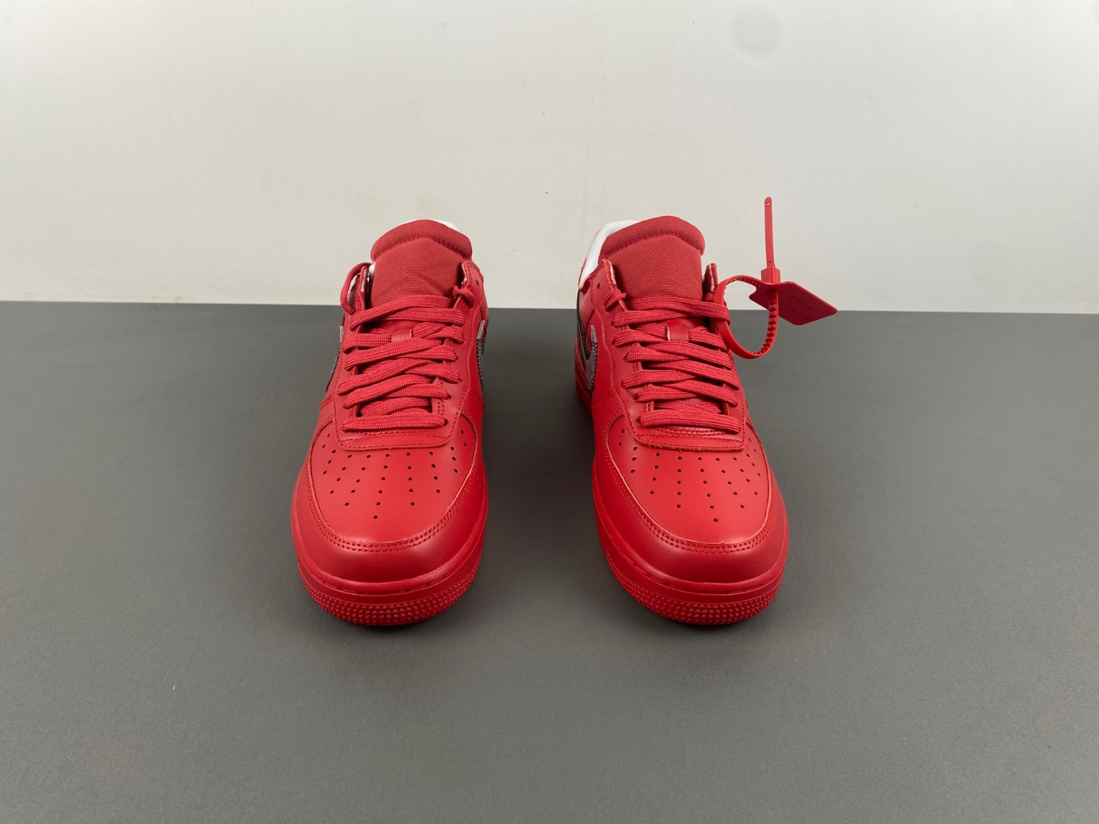 Off White x Nike Air Force 1‘07 Low AO4297-600