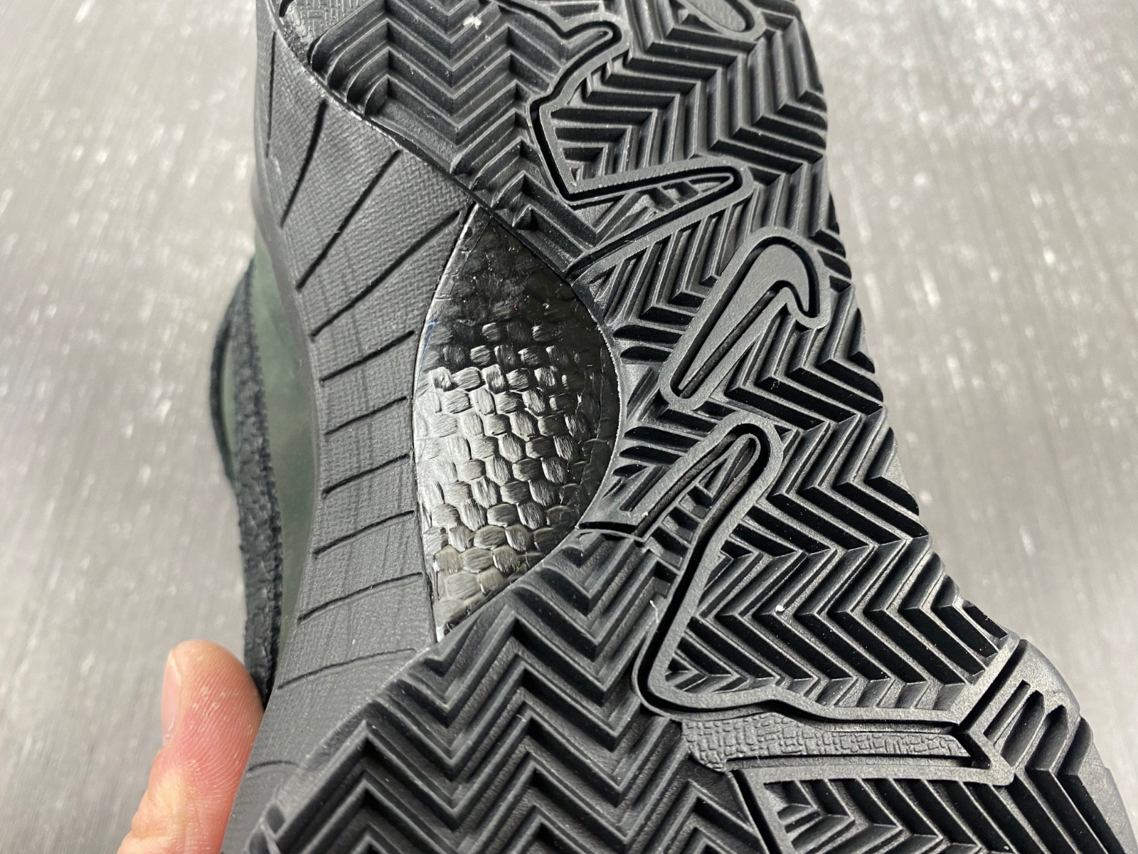 Nike Kobe 4 Protro Gift of Mamba Men