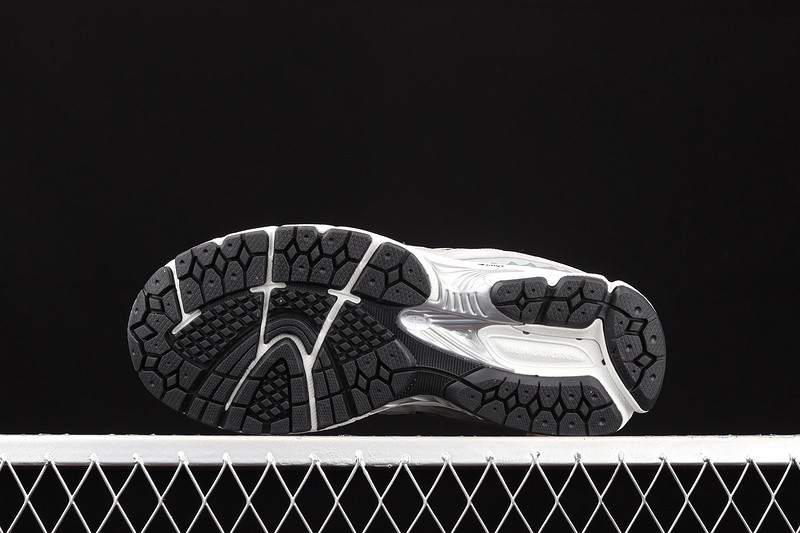 BAPE x New Balance 2002R 