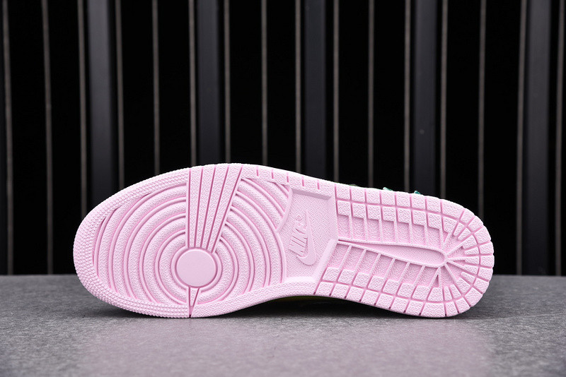 J BALVIN’S AIR JORDAN 1 DC3481-900