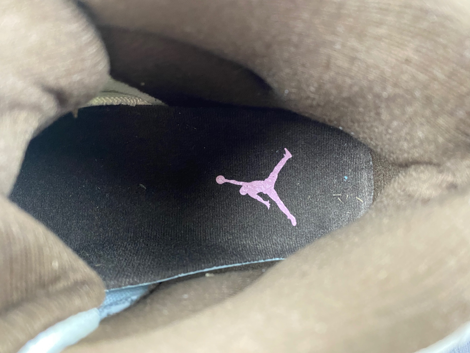 Air Jordan 11 Neapolitan Black Brown Pink White CT8012-126