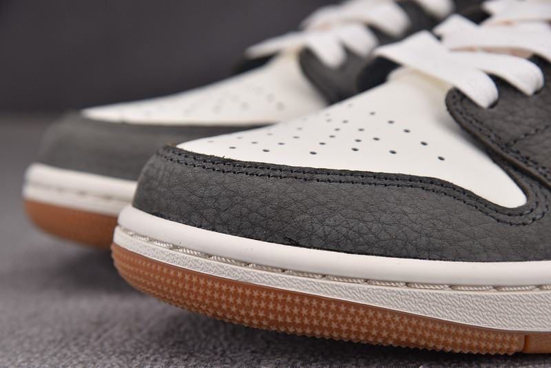 Air Jordan 1 Low SNKRS Day Korea FD0399-004