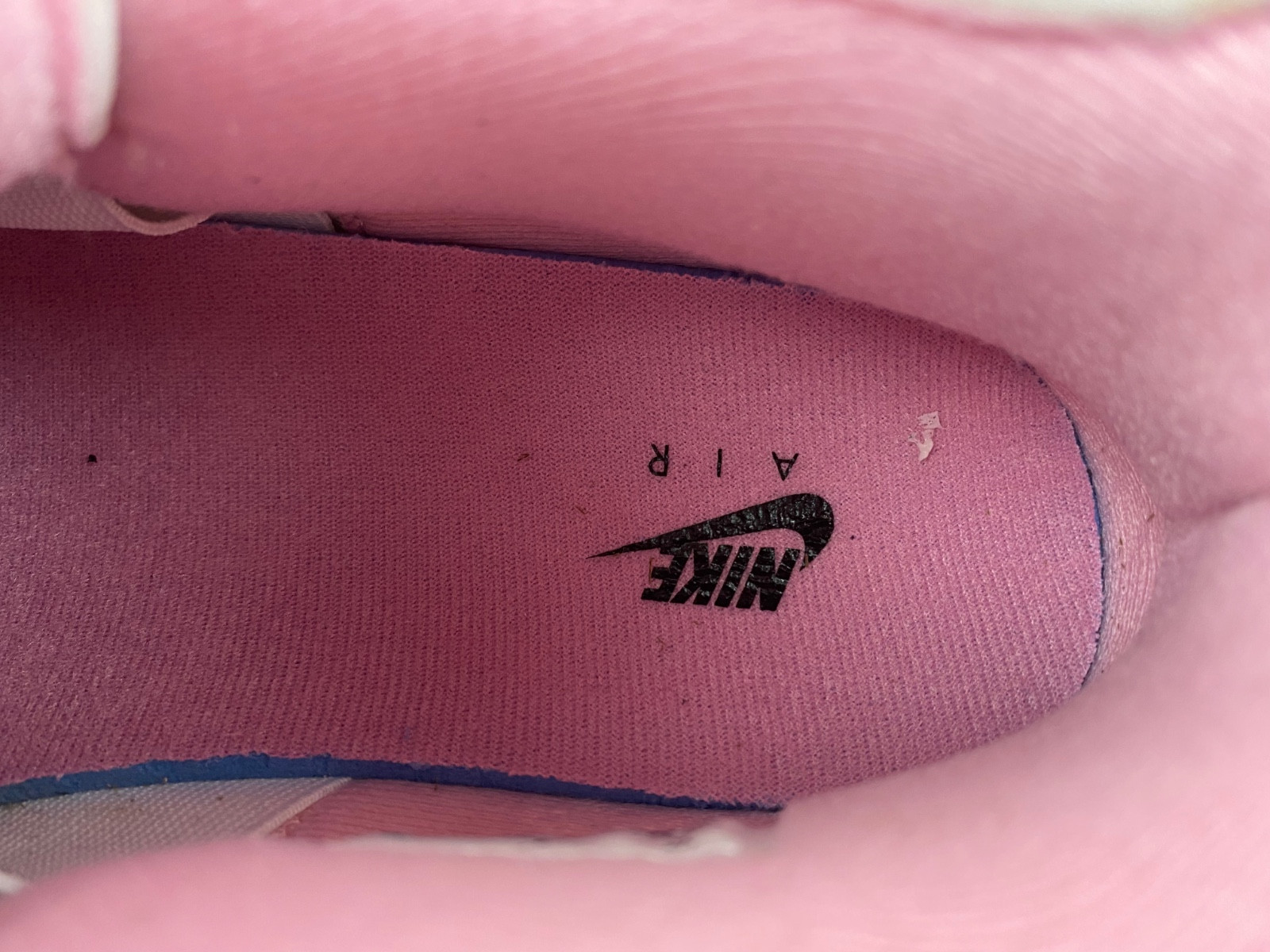 JORDAN 4 RETRO X OW PINK