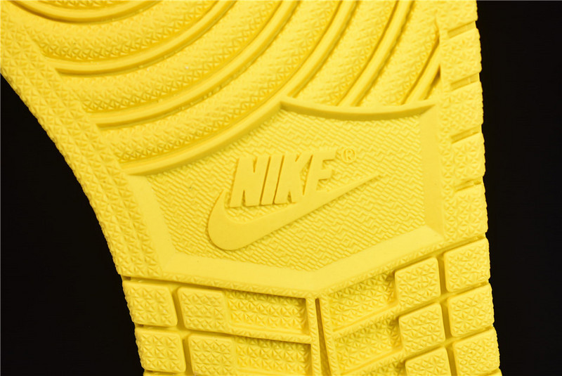 Air Jordan 1 Mid AJ1 852542-071