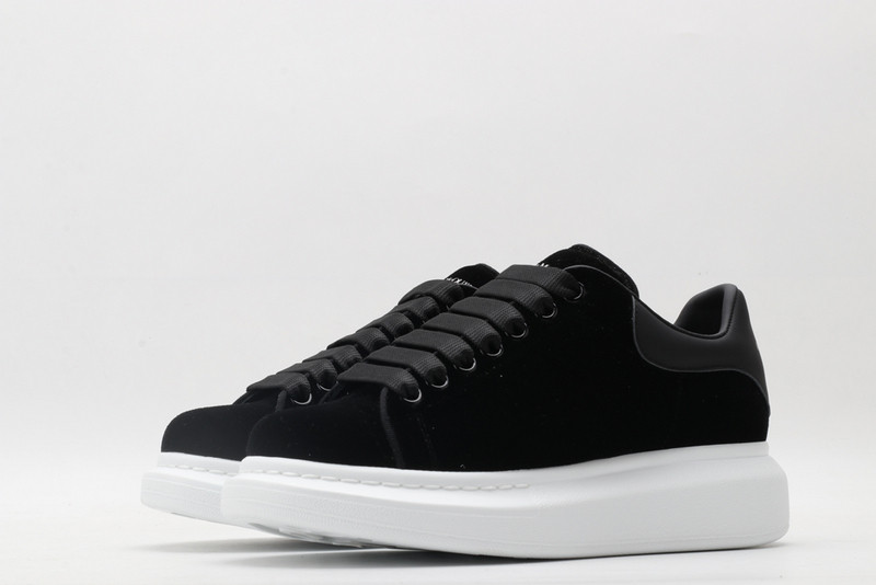 ALEXANDER MCQUEEN SNEAKER
