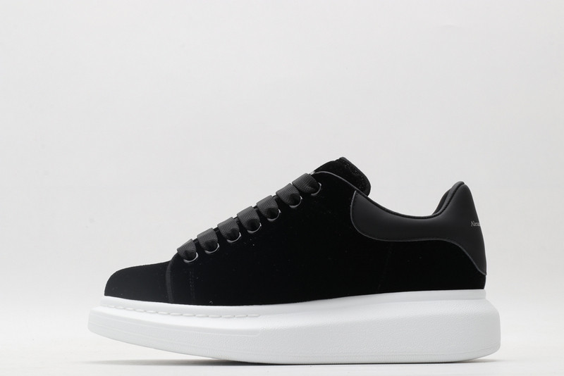 ALEXANDER MCQUEEN SNEAKER