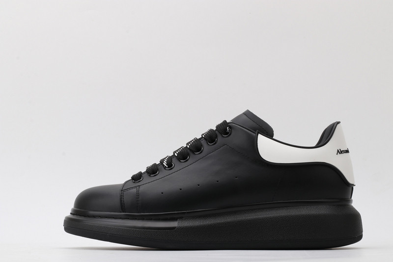 ALEXANDER MCQUEEN SNEAKER