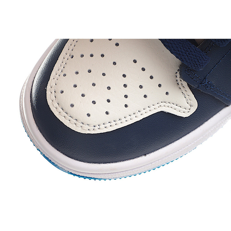 AIR JORDAN 1 KIDS SHOES