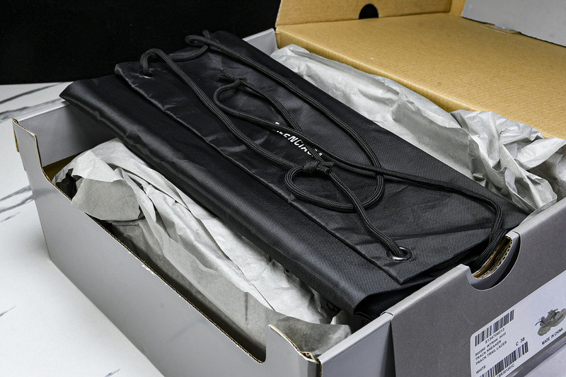 BALENCIAGA TRACK 800590 WTRHK 0010