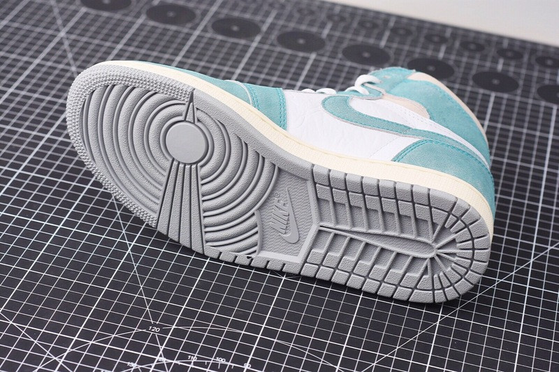 Air Jordan 1 Retro High Turbo Green 555088-311