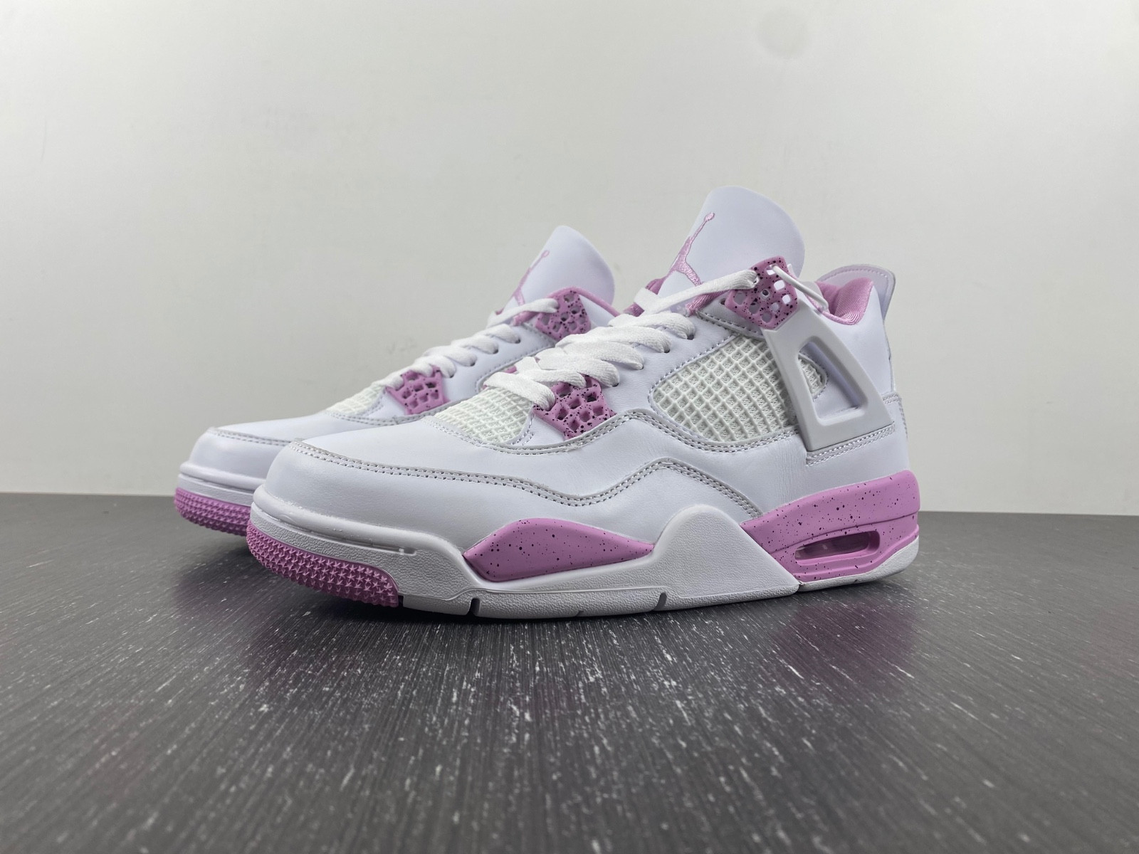 AIR JORDAN 4 WHITE AND PINK CT8527-116